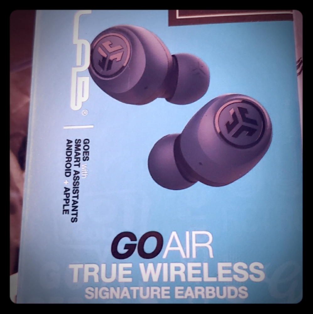 Blue tooth headphones